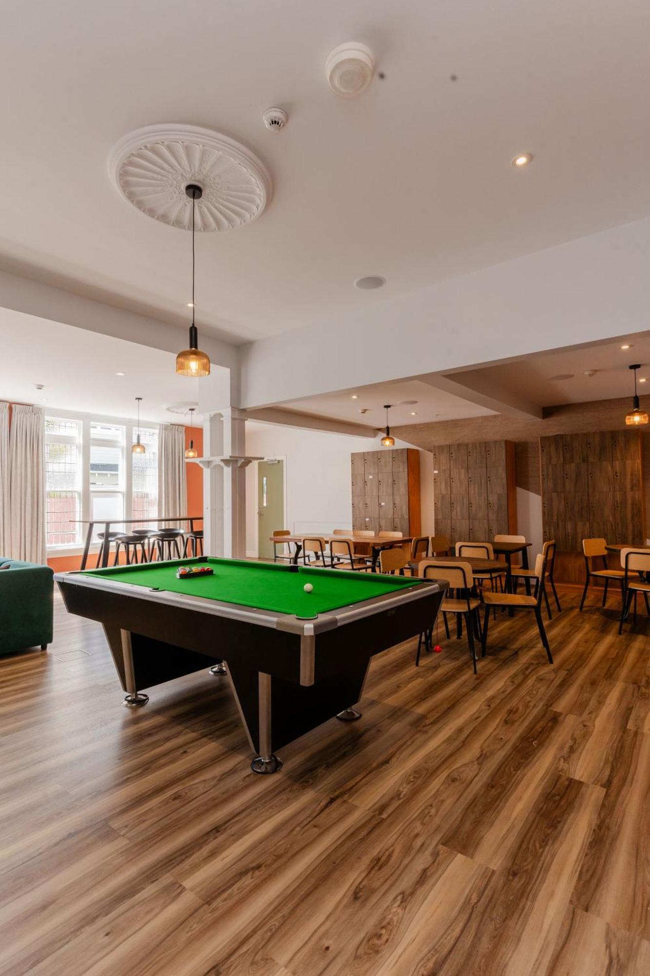 Haka House Christchurch Exteriér fotografie The common room at the University of Roehampton