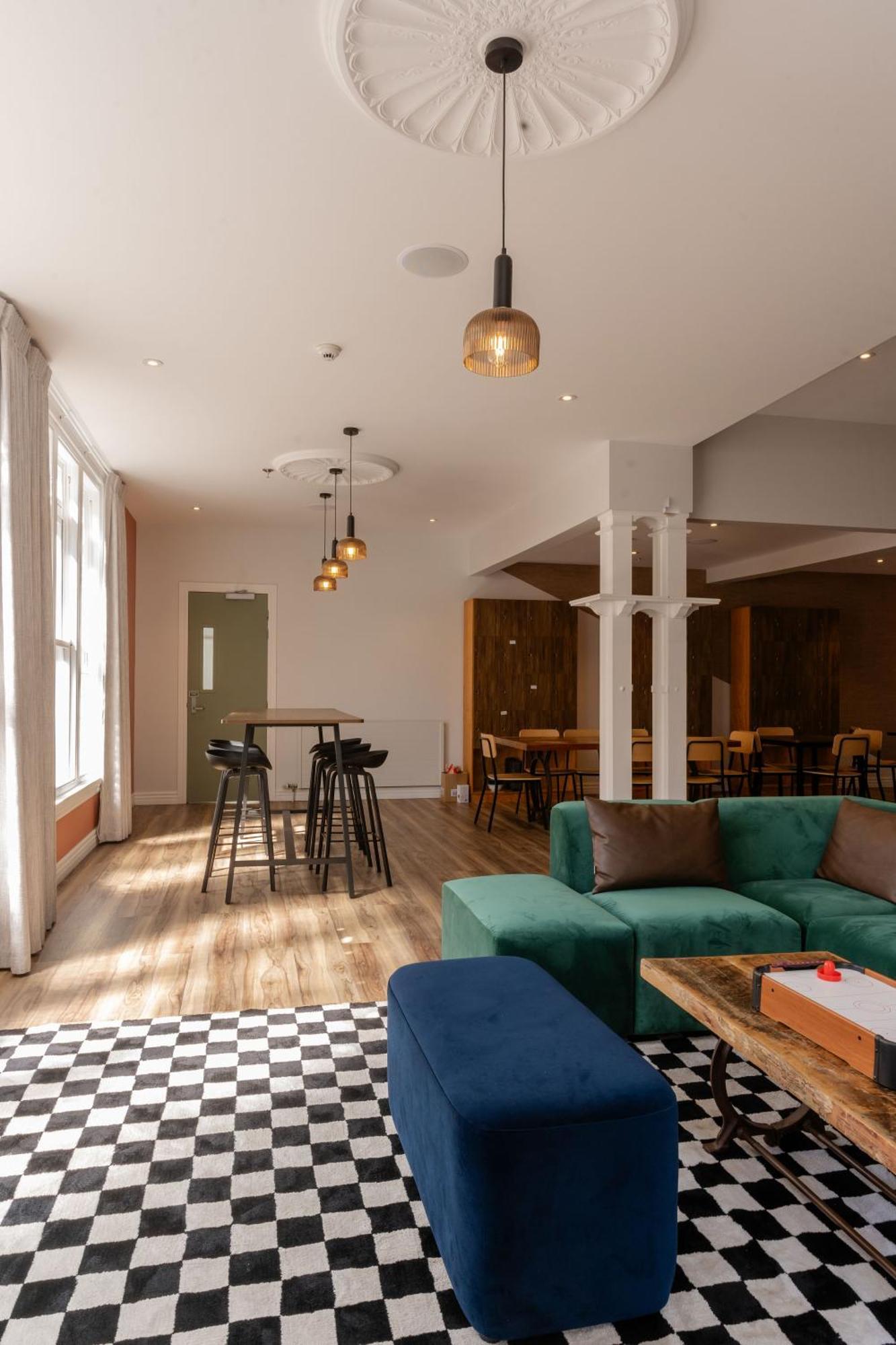 Haka House Christchurch Exteriér fotografie The common room at the University of Roehampton