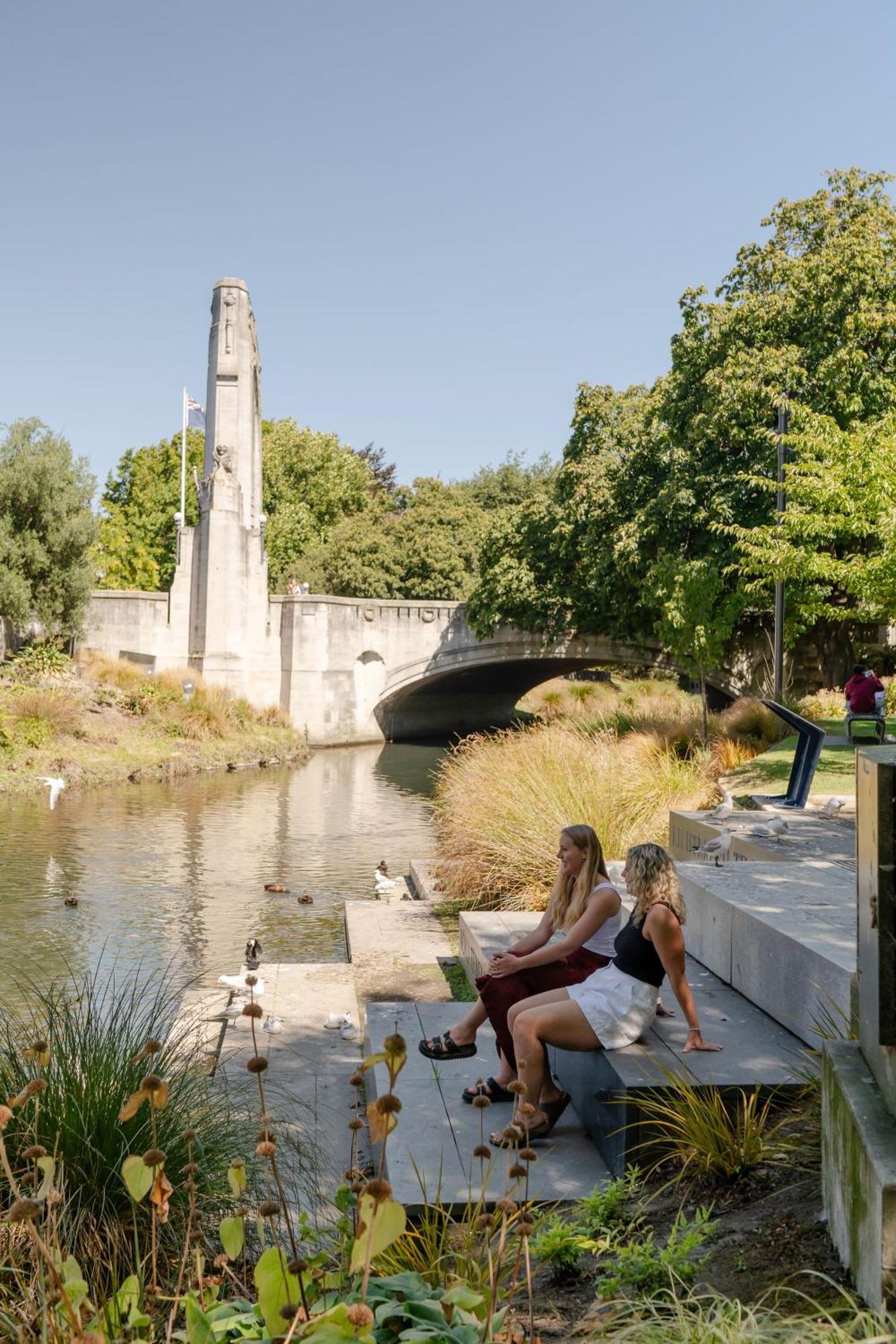 Haka House Christchurch Exteriér fotografie The River Avon