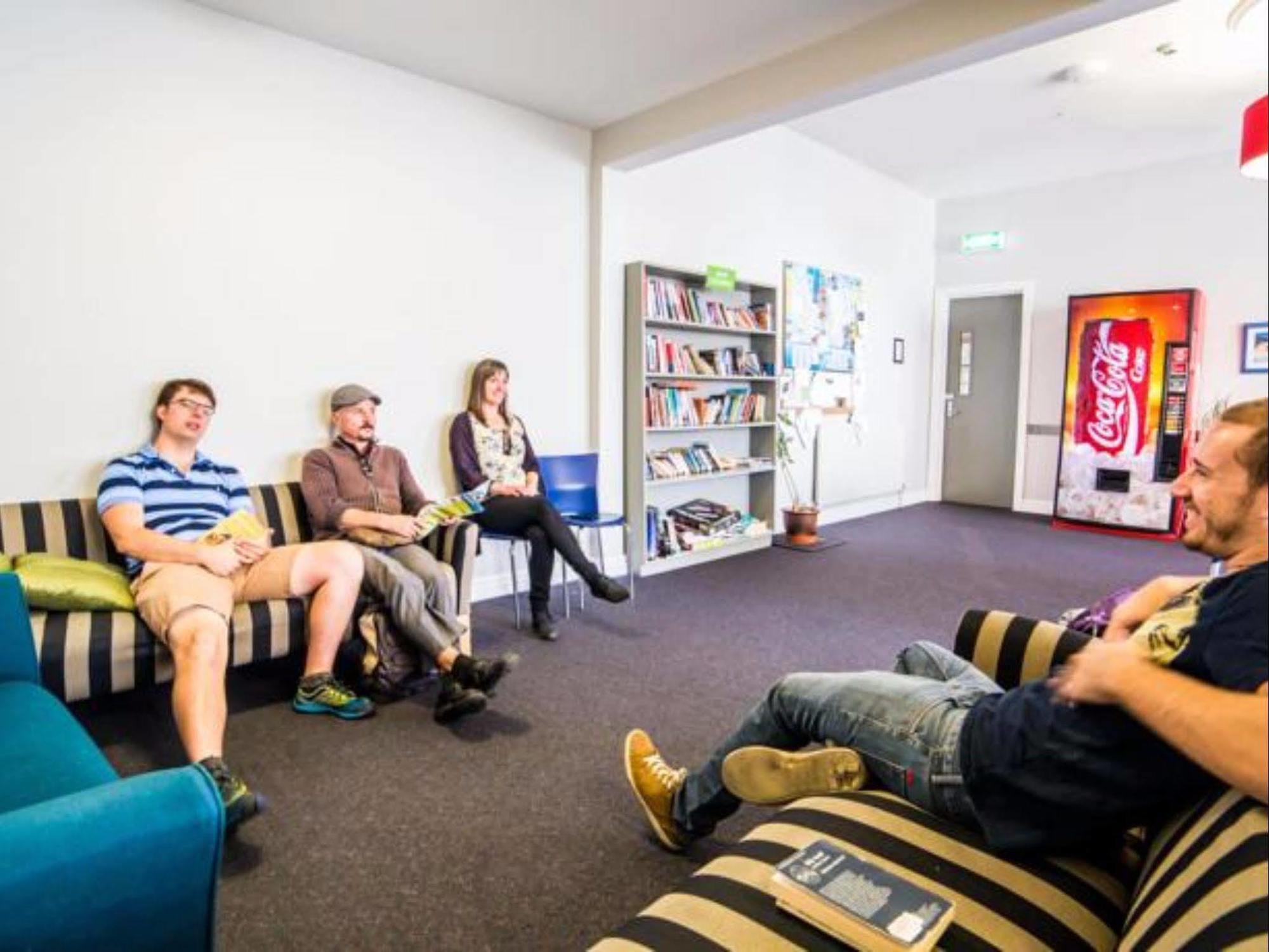 Haka House Christchurch Exteriér fotografie The common room at the International House